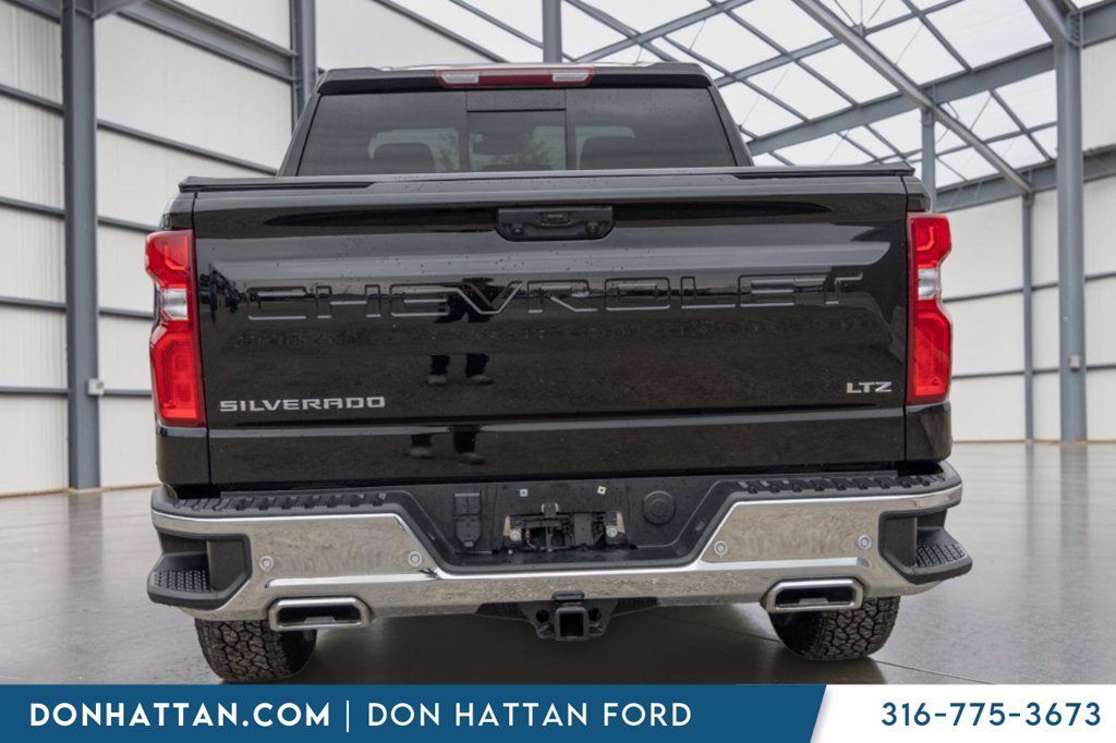 Used 2025 Chevrolet Silverado 1500 LTZ AWD/4WD image 25