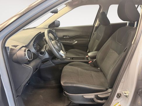 Used 2023 Nissan Kicks SV FWD image 22