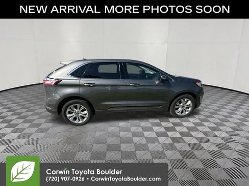 Used 2022 Ford Edge Titanium AWD/4WD image 9