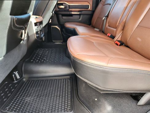 Used 2023 RAM 3500 Limited image 9