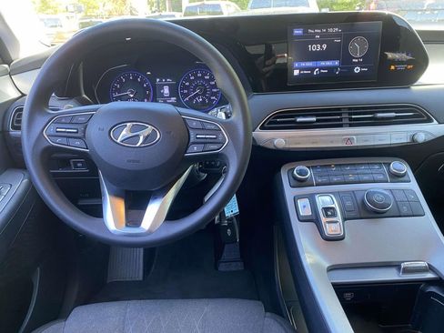 Used 2022 Hyundai Palisade SE FWD image 12