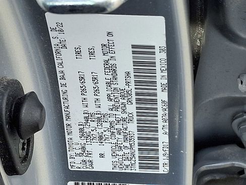 Used 2023 Toyota Tacoma TRD Sport image 30