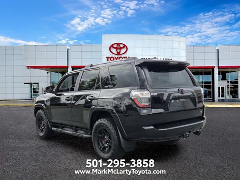 Used 2022 Toyota 4Runner SR5 Premium w/ Moonroof Package RWD image 3
