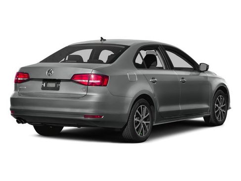 Used 2016 Volkswagen Jetta SEL FWD image 2