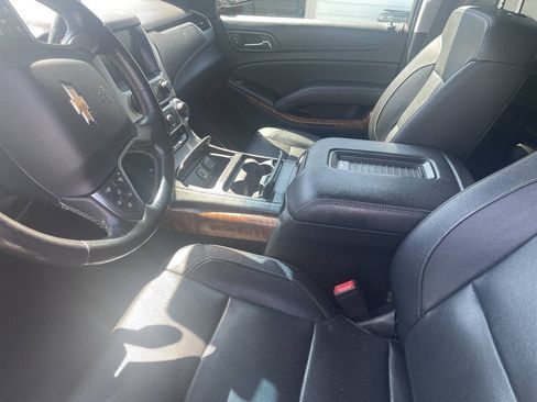 Used 2018 Chevrolet Suburban Premier AWD/4WD image 5
