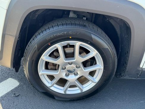 Used 2020 Jeep Renegade Latitude image 7