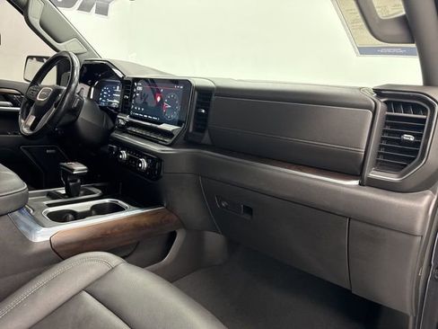 Used 2022 GMC Sierra 1500 SLT w/ SLT Premium Plus Package AWD/4WD image 33