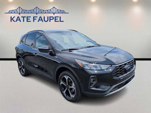 Certified 2025 Ford Escape ST-Line Select w/ Tech Pack #1 AWD/4WD image 1