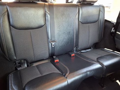 Used 2016 Jeep Wrangler Unlimited Sahara AWD/4WD image 24