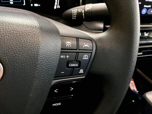 Used 2025 Toyota Camry LE image 23