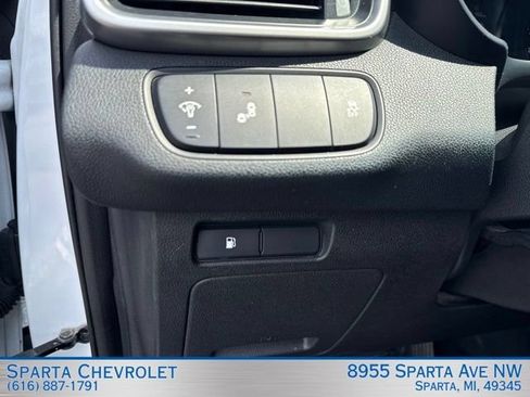 Used 2020 Kia Sorento LX FWD image 13