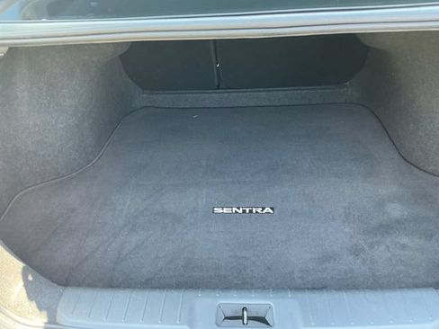 Used 2023 Nissan Sentra SR w/ SR Premium Package FWD image 19
