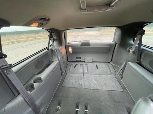 Used 2005 Dodge Grand Caravan SXT w/ Premium Group image 24