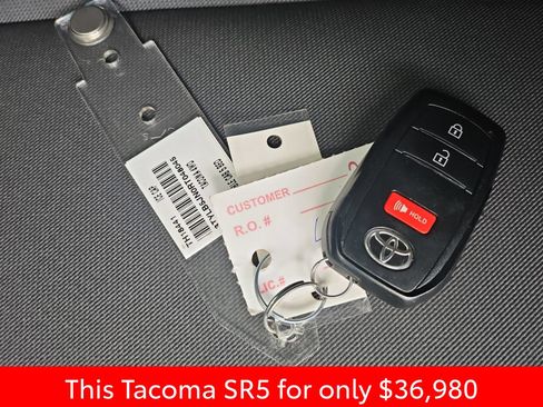 Used 2024 Toyota Tacoma SR5 AWD/4WD image 21