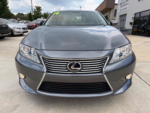 Used 2014 Lexus ES 350 w/ Premium Package FWD image 19