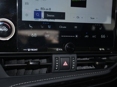 Used 2025 Lexus NX 250 FWD w/ Premium Package image 16