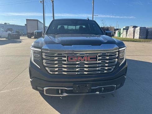 Used 2024 GMC Sierra 1500 Denali image 4