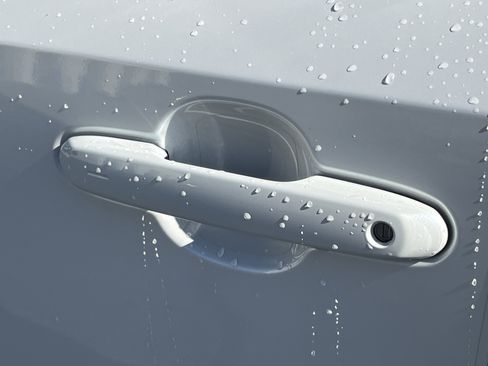 Used 2024 Toyota Grand Highlander Limited image 37