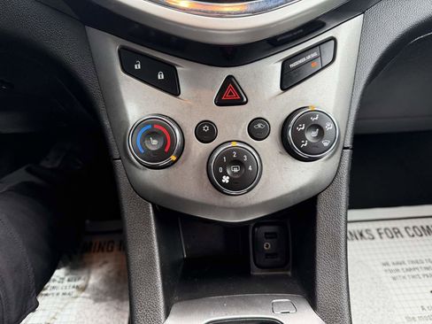 Used 2019 Chevrolet Sonic Premier image 33