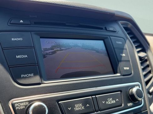 Used 2017 Hyundai Santa Fe Sport FWD image 16