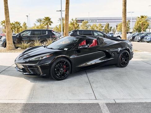 Used 2022 Chevrolet Corvette Stingray Convertible w/ 1LT image 5