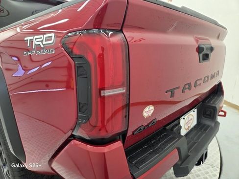 New 2025 Toyota Tacoma TRD Off-Road image 25