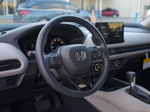 New 2026 Honda HR-V LX image 2