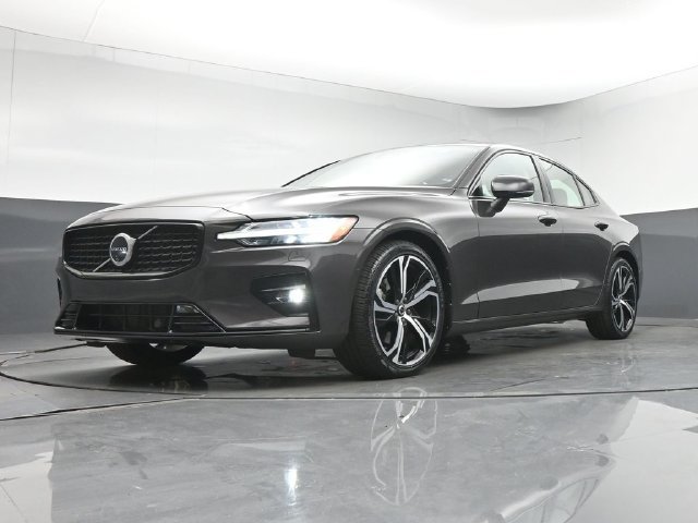 Used 2024 Volvo S60 B5 Plus w/ Climate Package AWD/4WD image 37