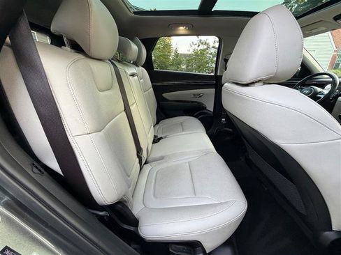 Used 2022 Hyundai Tucson Limited w/ Cargo Package AWD/4WD image 27