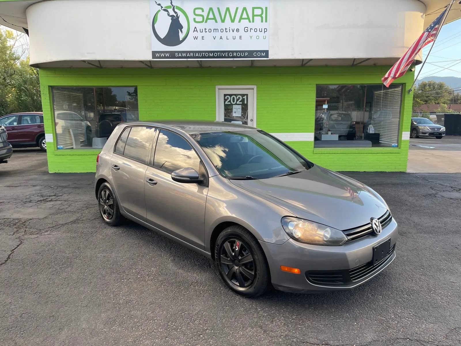 Used 2013 Volkswagen Golf 4-Door FWD image 1