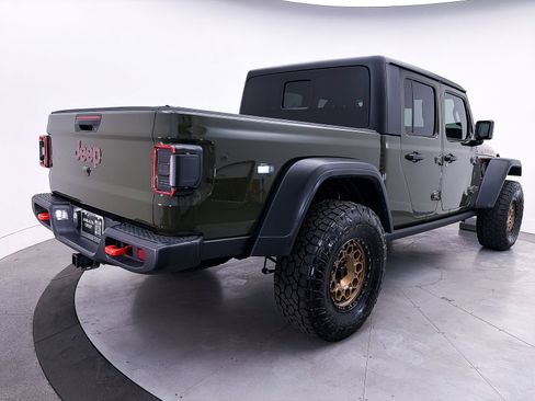 Used 2024 Jeep Gladiator Mojave AWD/4WD image 17