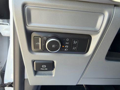 Used 2021 Ford F150 XLT AWD/4WD image 16