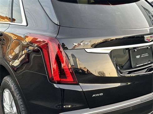 Certified 2024 Cadillac XT5 Luxury w/ LPO, Floor Liner Package image 9