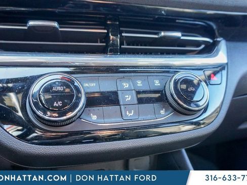 Used 2024 Buick Envista Sport Touring w/ Convenience I Package FWD image 9