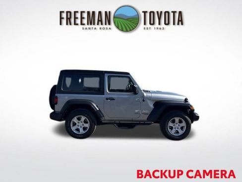 Used 2019 Jeep Wrangler Sport image 4