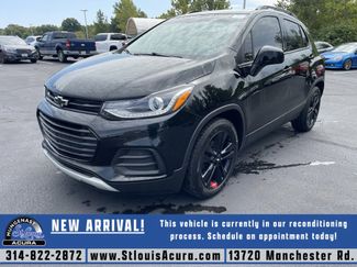 Used 2020 Chevrolet Trax LT w/ Sun & Sound Package image 1
