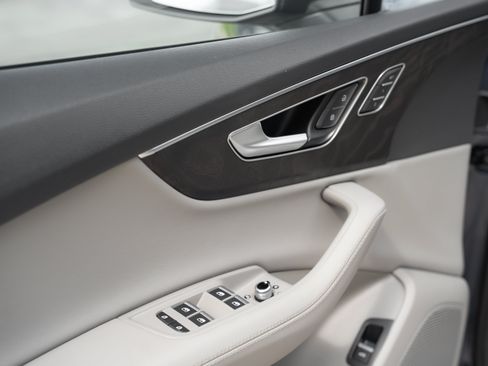 Certified 2024 Audi Q7 2.0T Premium Plus AWD/4WD image 19