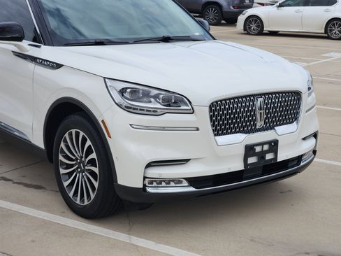 Used 2023 Lincoln Aviator Reserve w/ Equipment Group 201A image 7