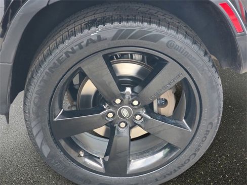 Used 2020 Land Rover Defender 110 HSE image 35