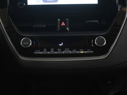 Used 2023 Toyota Corolla LE w/ Carpet Mat Package (TMS) image 15