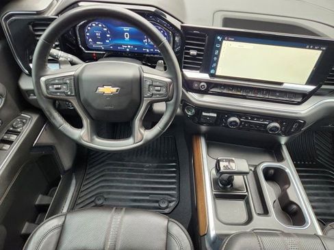 Used 2023 Chevrolet Silverado 1500 High Country w/ High Country Premium Package image 28