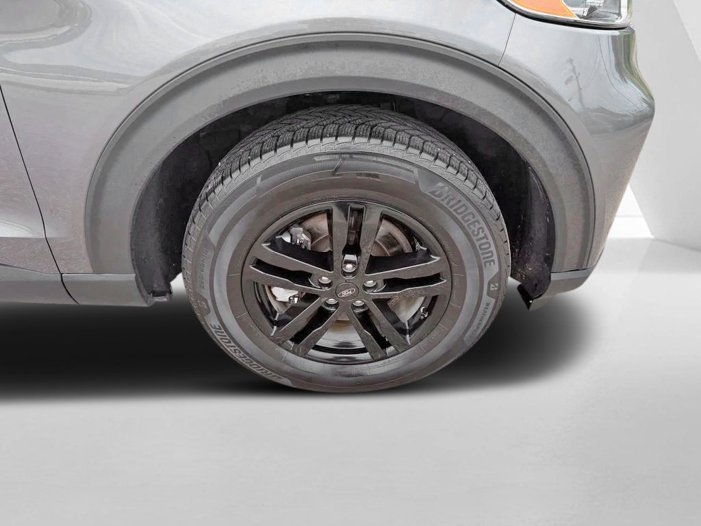 Used 2024 Ford Explorer XLT AWD/4WD image 34