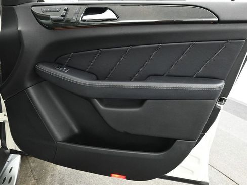 Used 2016 Mercedes-Benz GL 450 4MATIC w/ Premium I Package image 26