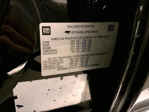 Used 2023 GMC Sierra 1500 SLT w/ SLT Premium Plus Package image 32