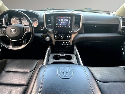 Used 2019 RAM 1500 Laramie AWD/4WD image 8