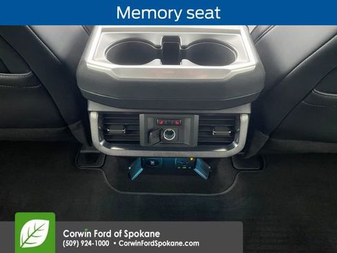 Used 2025 Ford F150 Platinum image 15