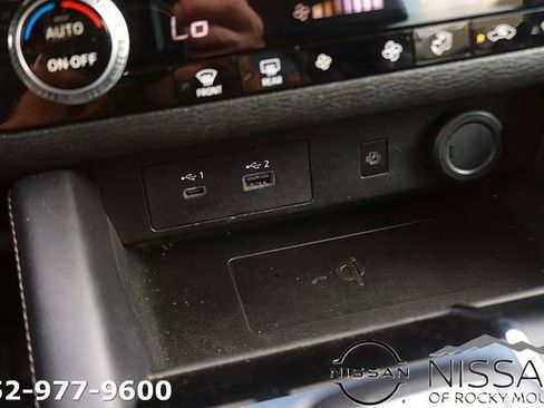 Used 2024 Mitsubishi Outlander SE AWD/4WD image 23