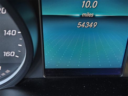 Used 2019 Mercedes-Benz C 300 Sedan image 23