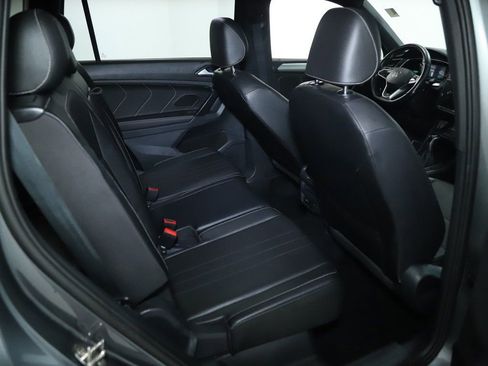 Used 2023 Volkswagen Tiguan SE R-Line FWD image 39