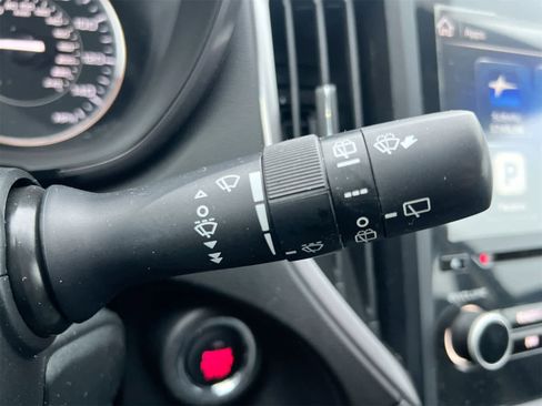 Used 2017 Subaru Impreza 2.0i Limited image 25